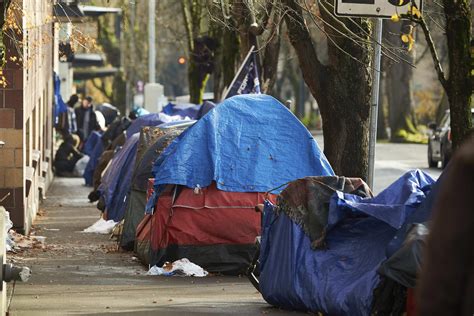 Homelessness: Oregon's next governor focuses on vexing issue | AP News