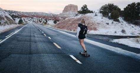 Longboard or Skateboard: Which is Best for Beginners? — Board Blazers