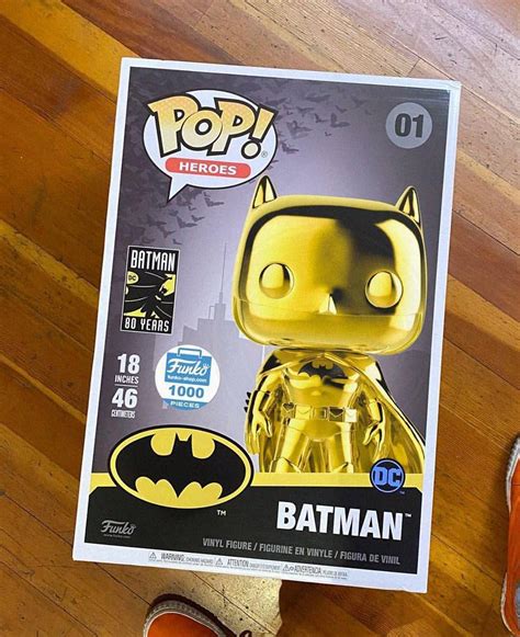 First Look @ 18" Gold Chrome Batman (Funko Shop exclusive - 1000 Pieces ...