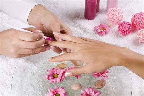 Heavenly Manicure - Heaven On Earth Hawaii