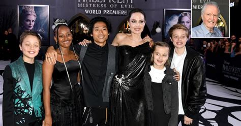 Jon Voight Praises Daughter Angelina Jolie at Maleficent Premiere: 'She ...