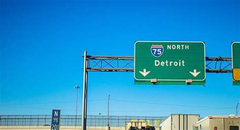 720+ Michigan Road Signs Stock Photos, Pictures & Royalty-Free Images ...