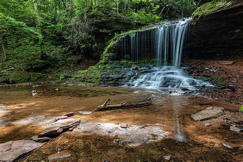 Lost Creek Falls Photograph by Spencer Jelinek - Fine Art America