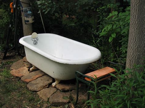 Two Men and a Little Farm: OUTDOOR SOAKING TUB