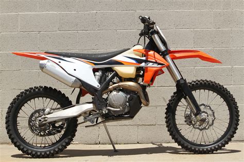 KTM 450 XC-F - Enduro Dirt Bike Rental 450cc – Live100MOTO