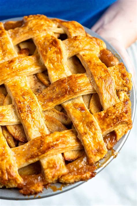 Our Favorite Apple Pie - Karinokada