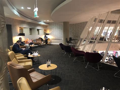 REVIEW: The Manchester Airport Escape Lounge (T3) - A viable alternative? - Economy Class & Beyond