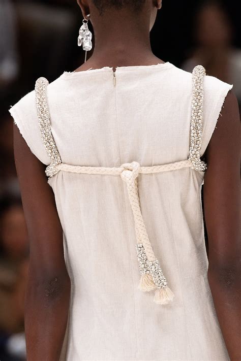 JW Anderson Spring 2020 Ready-to-Wear Fashion Show | Fashion, Fashion ...