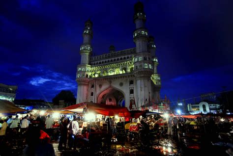 Walk around Charminar on Ramzan Nights in Hyderabad