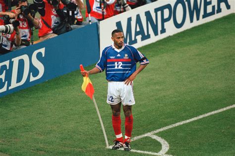 Download France National Football Team Thierry Henry Sports HD Wallpaper