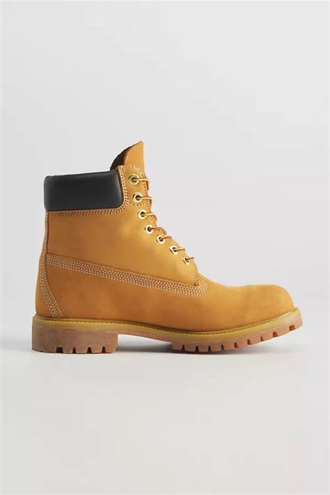 Timberland Classic Work Boot | Urban Outfitters