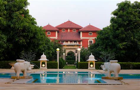 Champaner Heritage Resort 헕헢헢헞 Halol Hotel