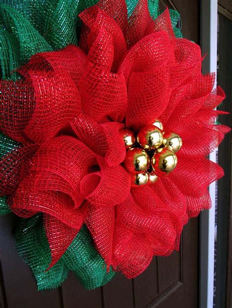 12 Ideas for Christmas Mesh Wreaths - DIY Candy