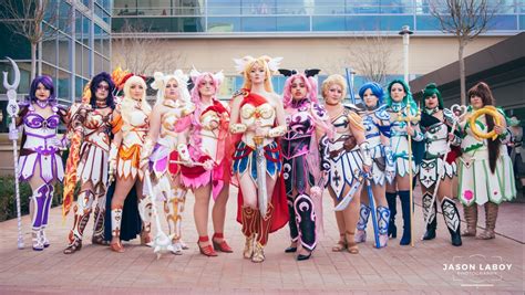 Share 66+ anime group cosplay super hot - in.cdgdbentre