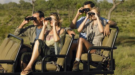 Safari Binoculars - How to Choose Them? - Optics Trade Blog