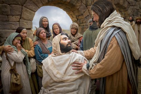 Jesus Performs Healing Miracles | Latter–day Saints Channel