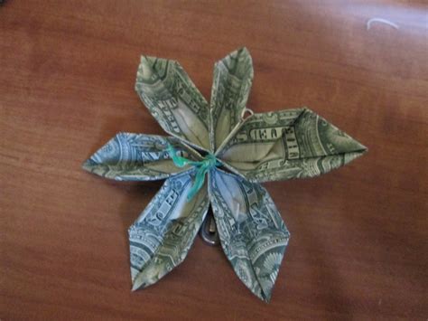 Origami Money Flower (How To) · How To Make A Flowers & Rosettes ...