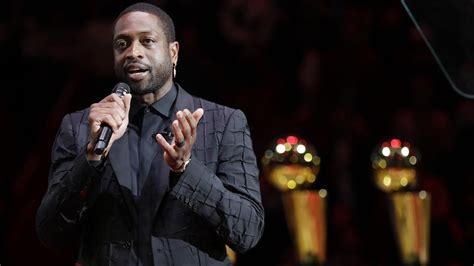 Dwyane Wade expresses gratitude at Heat jersey retirement ceremony