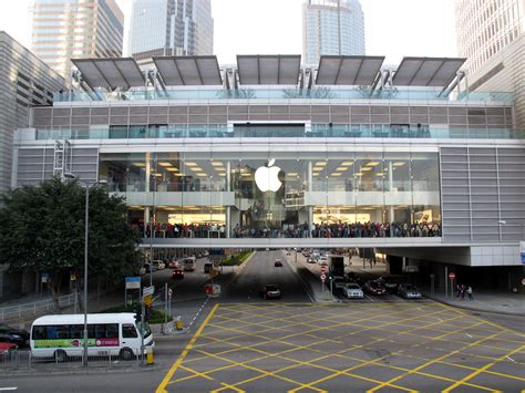 File:HK ifc Apple Store Outside View 201112.jpg - 维基百科，自由的百科全书