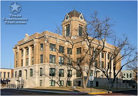 Cooke County Courthouse - Gainesville, Texas - Photograph Page 1