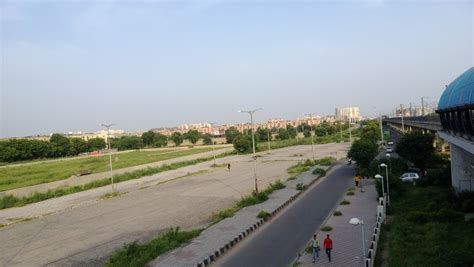 Pictures and Stories: A view from Sector 14, Dwarka, Metro Station