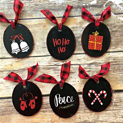 25+ Cricut Christmas ornaments to DIY - Swoodson Says