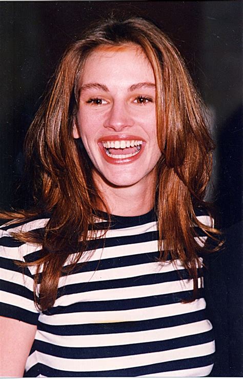 Fall's Cinnamon Hair Color Trend Was Perfected By Julia Roberts In The '90s