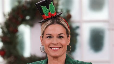 Iron Chef Cat Cora Shares Her Top Holiday Cooking Tips - Exclusive