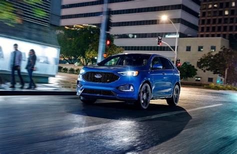 Comparing Ford Edge Models: Trim Level & the Best Features