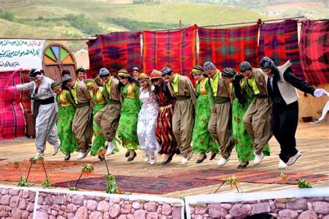 dance steps: Kurdish Dance History ,state,music,images : dance steps ...