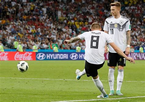 Toni Kroos scores late to give Germany win over Sweden in World Cup | WJLA