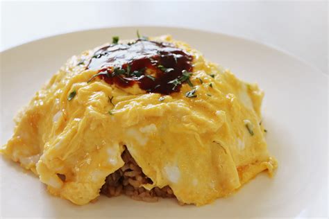 Japanese Omelette Rice (Omurice) | Asian Inspirations