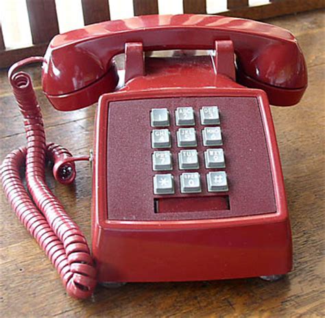 Vintage Red AT&T Touchtone Desk Phone Telephone – Thingery Previews ...