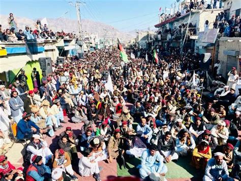 Massive protest erupts against the arrest of Manzoor Pashteen in South Waziristan