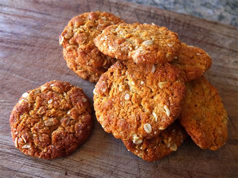 Intelliblog: FOOD FRIDAY - ANZAC BISCUITS