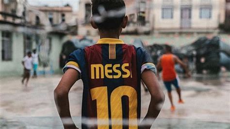 Messi Fans In Cuba | The18