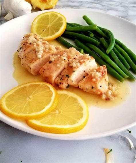 Chicken with White Wine Sauce - Eats Delightful