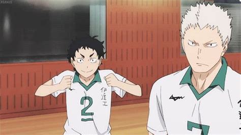 Aone highfiving Moniwa | Haikyuu anime, Haikyuu manga, Haikyuu