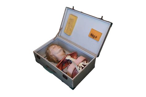 Lot 271 - A 1950'S / 60'S CPR TEACHING DOLL 'ANATOMIC