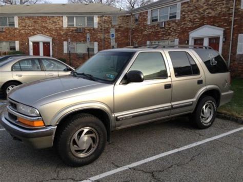 Find used 2001 Chevy Blazer LT Sport Utility 4-Door w/ 118K miles in Parsippany, New Jersey ...