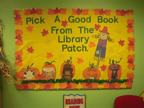 Fall bulletin board for the library. #fallbulletinboards Fall bulletin board for the library ...