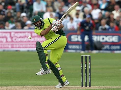 Inzamam Sparks Controversy Over Remarks On Indian Cricketers Scoring 100s For Themselves In His ...