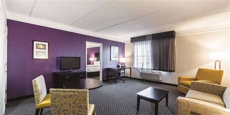 La Quinta Inn & Suites San Antonio Downtown (San Antonio, TX): What to ...