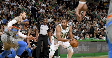 Watch: How Al Horford makes things easier for rookies