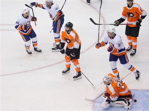 Early statement made: Islanders shut down Flyers in Game 1 | amNewYork