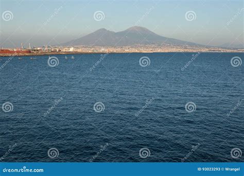 Mount Vesuvius and the Gulf of Naples Stock Image - Image of neapolitan, landscape: 93023293