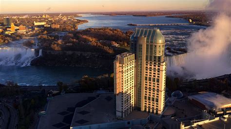 Hotels Near Niagara Fallsview Casino Resort, Niagara Falls - Amazing Deals