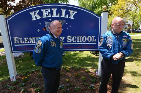 Kelly Elementary: Grade school renaming honors NASA's twin astronauts ...