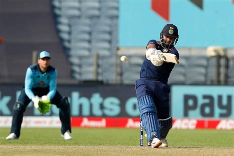 India vs England: Rishabh Pant smashes 40-ball 77 to post his highest ...