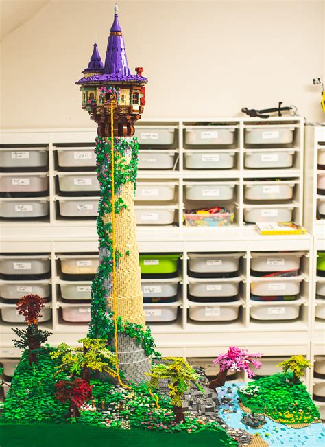 6ft Rapunzel Tower from the Movie Tangled (MOC - LEGO Licensed - Eurobricks Forums